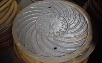 Чугунный люк